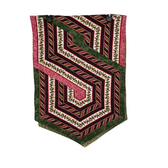 Handmade Christmas Table Runner 19x57 Holiday Decor Used Quilted Reversible - Picture 13 of 16